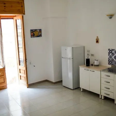 Borgo Greci לבראנו